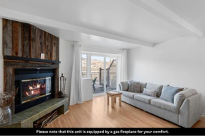 Laurentian Retreat with Views of Mont-Tremblant